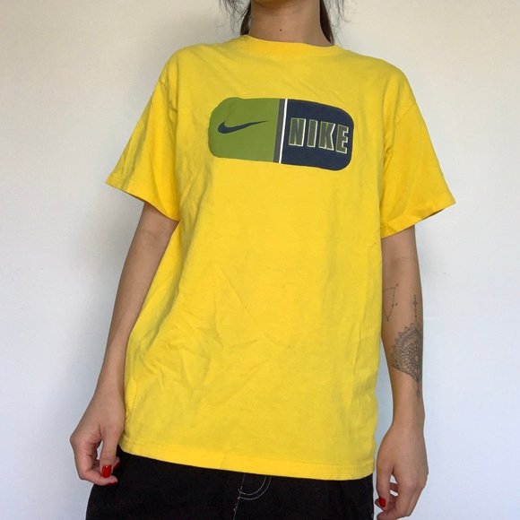 Vintage Yellow Nike Graphic T-shirt - Picture 2 of 5
